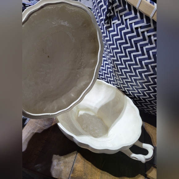 Vintage Soup Taureen Bowl Serving With Lid Signed Martin 1966 - Picture 8 of 8